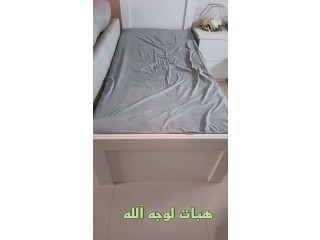غرفة نوم اطفال دولاب ٢ سرير مع المراتب
