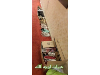 أحذيه متنوعة