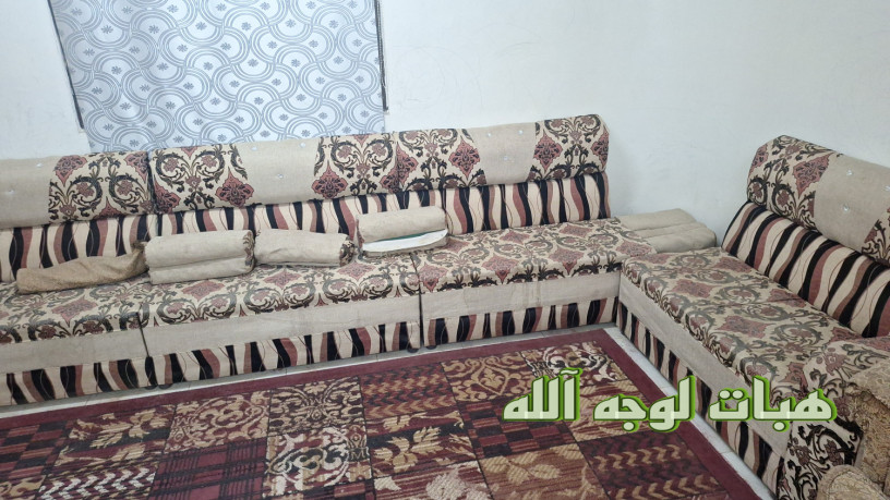 mjls-rknh-5-ktaa-oatnyn-knbh-okrsy-antryh-sryr-mfrd-ally-mhtajhm-ytfdl-yakhdhm-big-1