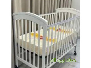 سرير اطفال حاله جيده