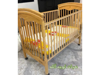 سرير اطفال